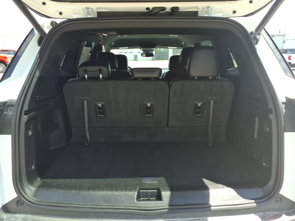 Certified 2026 Buick Enclave Preferred AWD/4WD image 8