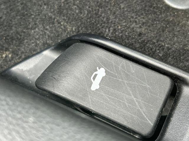 Certified 2025 Toyota Corolla LE image 16