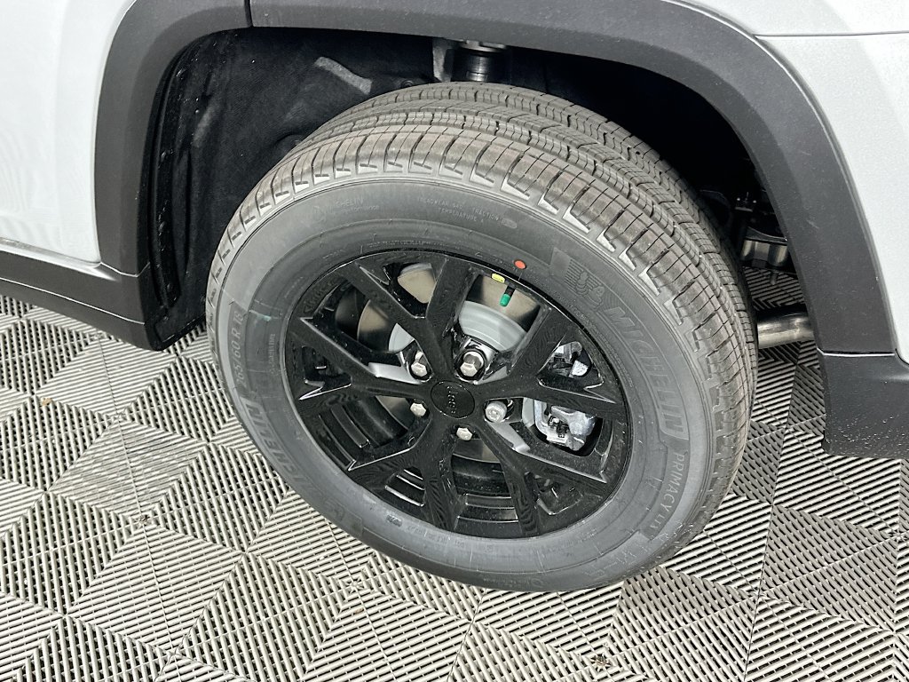 New 2026 Jeep Grand Cherokee L 4WD image 37