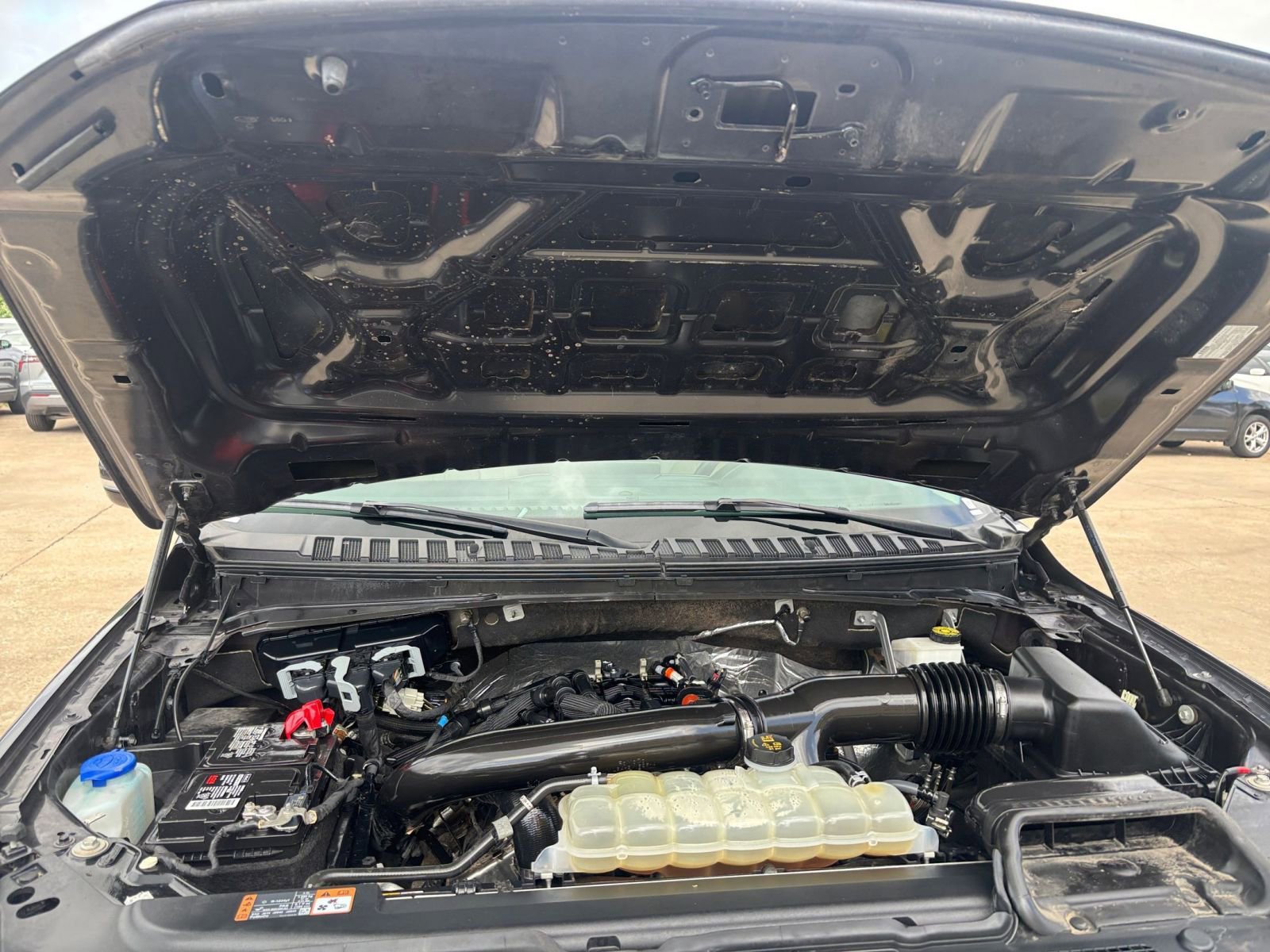 Used 2024 Ford Expedition Limited AWD/4WD image 35