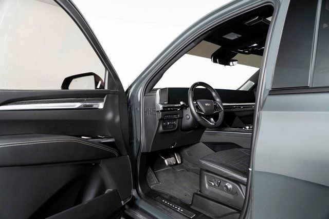 Used 2025 Cadillac Escalade V w/ LPO, Floor Liner Package image 19