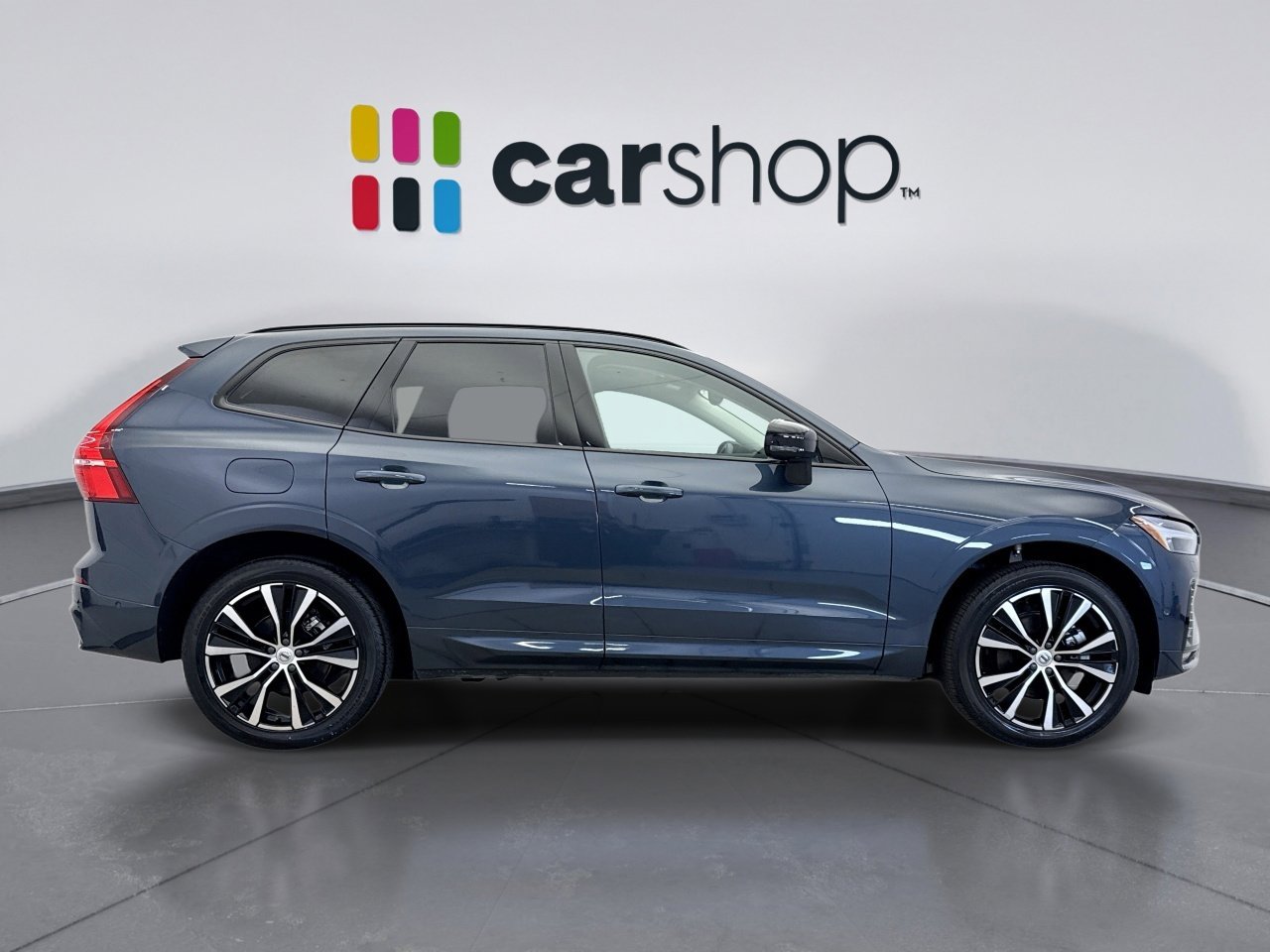 Used 2025 Volvo XC60 B5 Plus AWD/4WD image 6