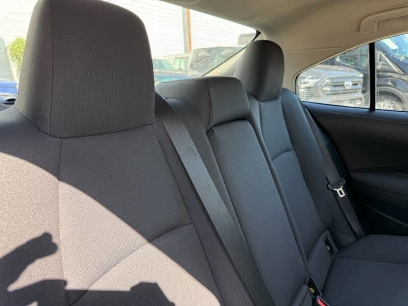 Used 2023 Toyota Corolla LE image 15