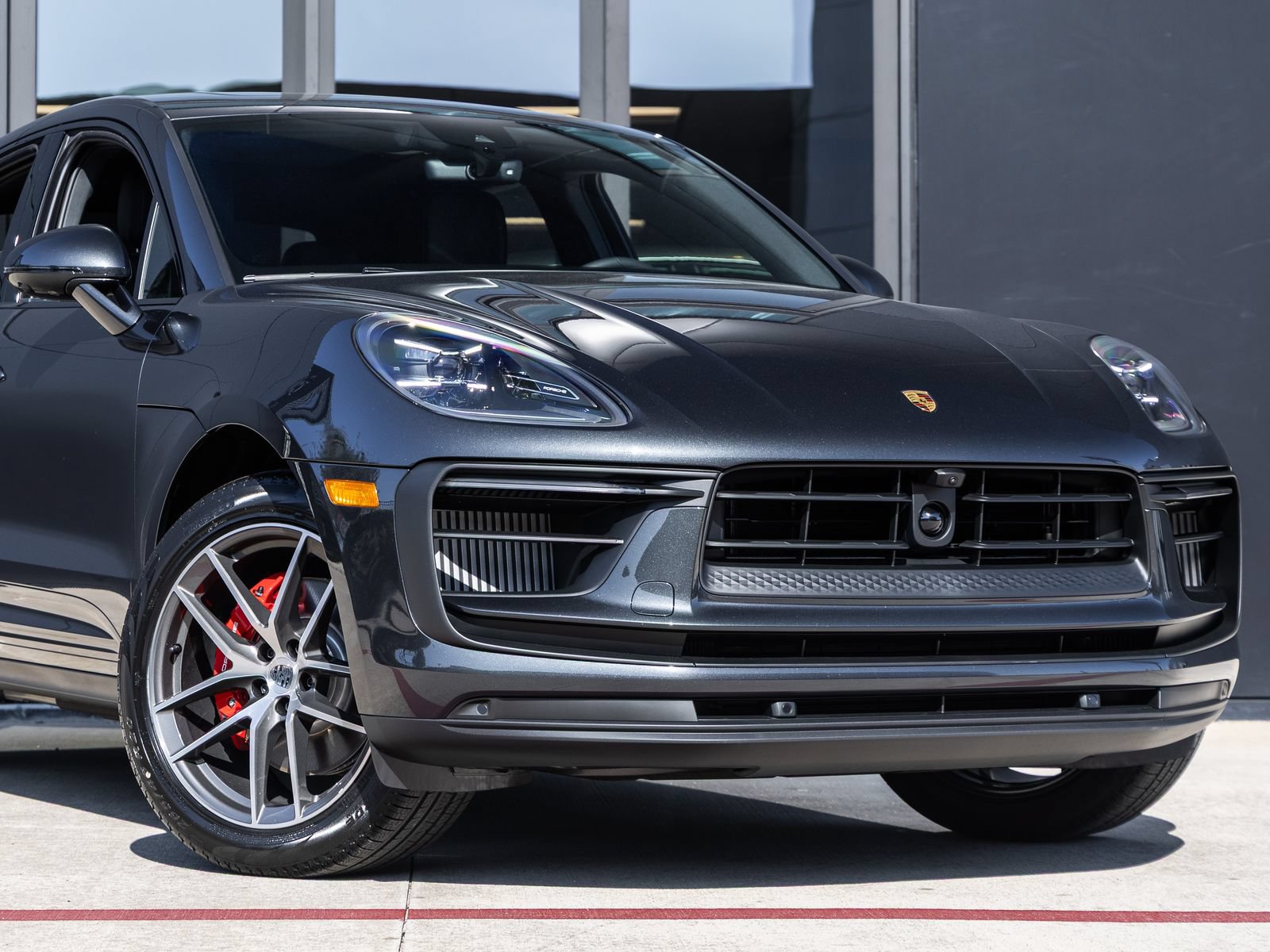 Certified 2026 Porsche Macan S AWD/4WD image 9
