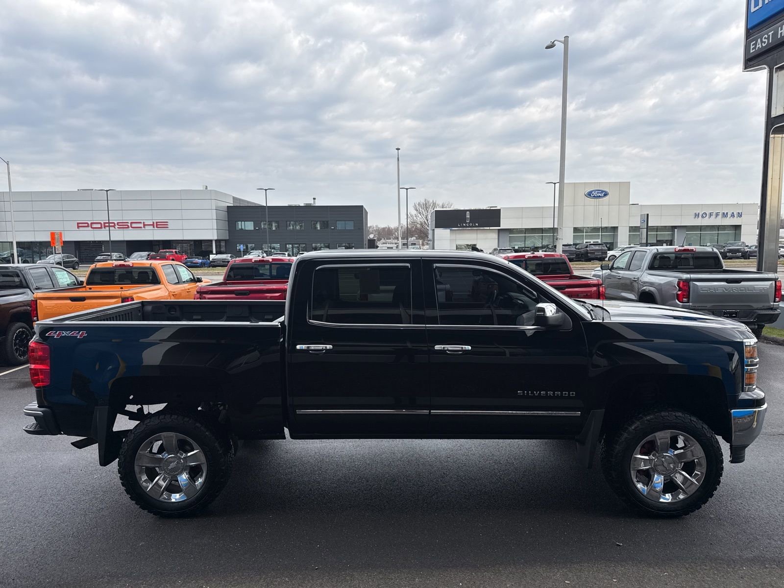 Used 2015 Chevrolet Silverado 1500 LTZ w/ LTZ Plus Package image 5