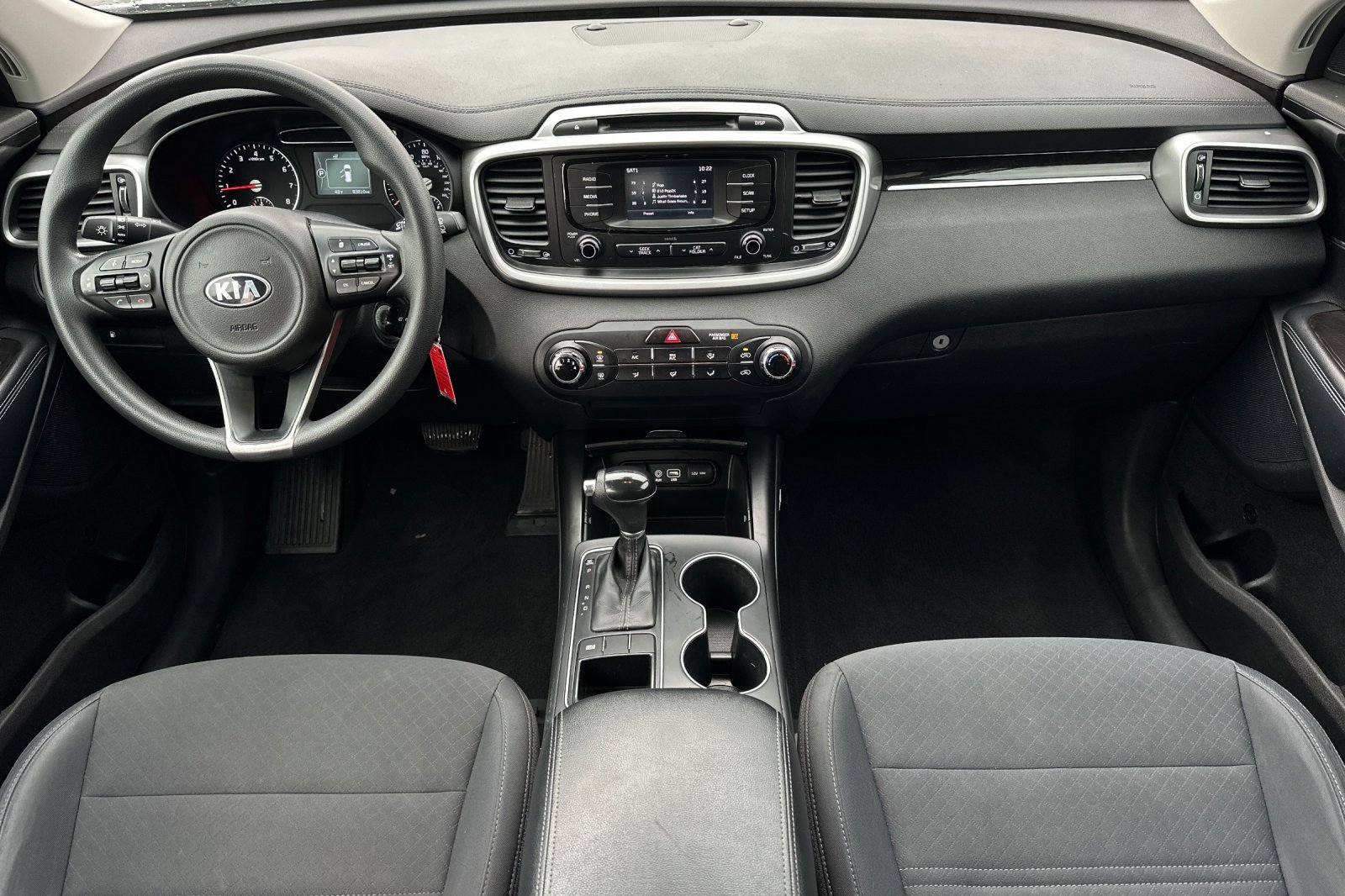 Used 2017 Kia Sorento LX image 13