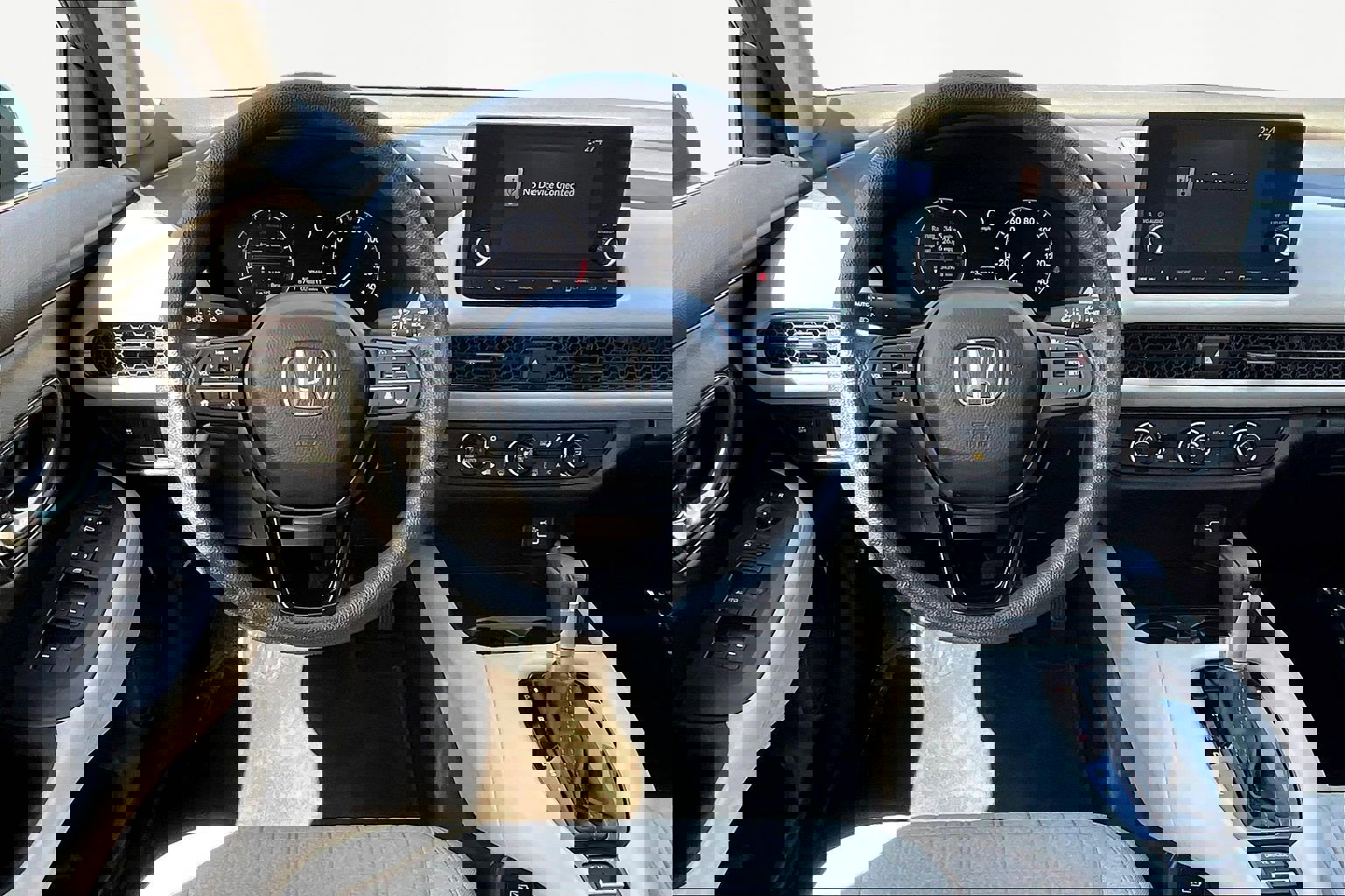 Used 2023 Honda HR-V LX image 9