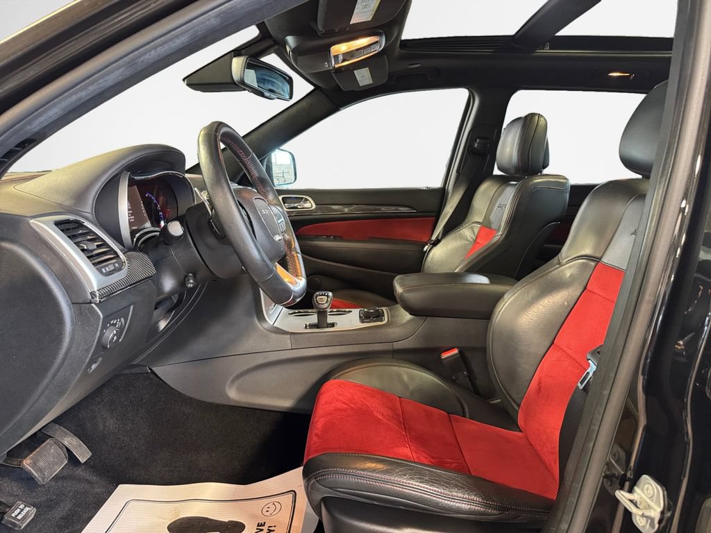 Used 2015 Jeep Grand Cherokee SRT w/ Quick Order Package 26J AWD/4WD image 12