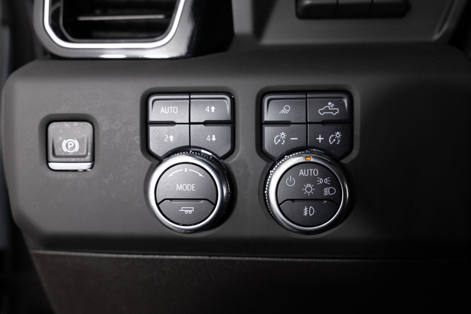 Used 2025 GMC Sierra 3500 Denali Ultimate AWD/4WD image 42
