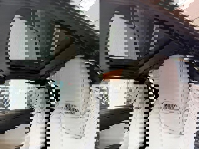 Used 2016 Mercedes-Benz SLK 300 image 5