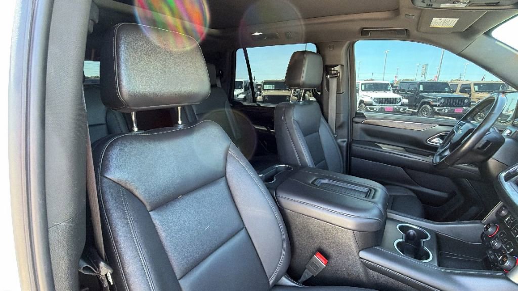 Used 2022 Chevrolet Tahoe LT w/ Luxury Package image 33