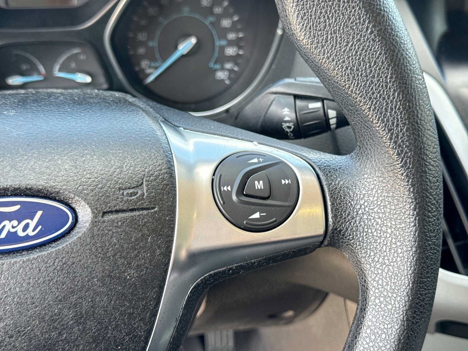 Used 2012 Ford Focus SE FWD image 22
