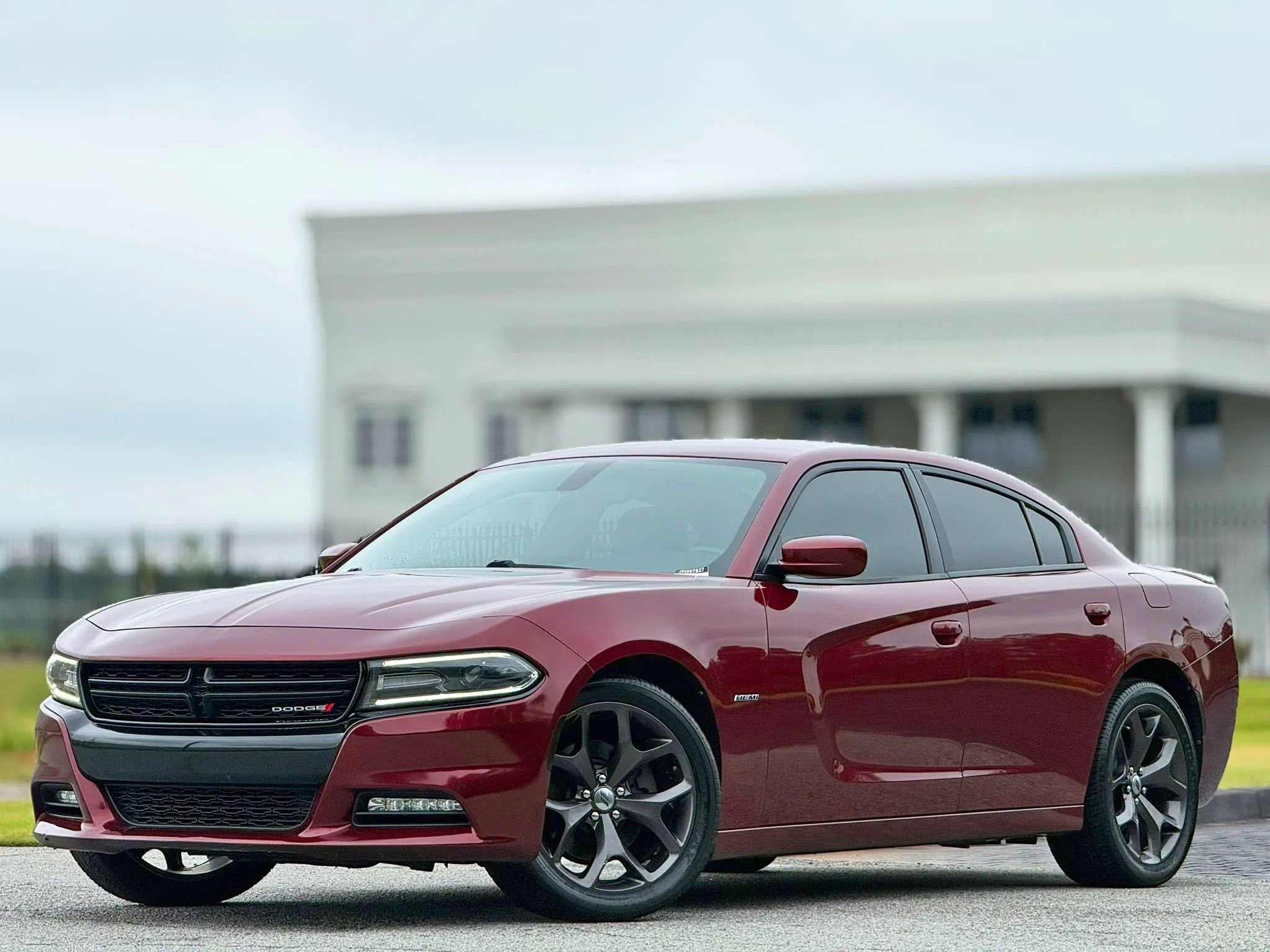 Used 2018 Dodge Charger R/T w/ Beats Audio Group RWD image 1