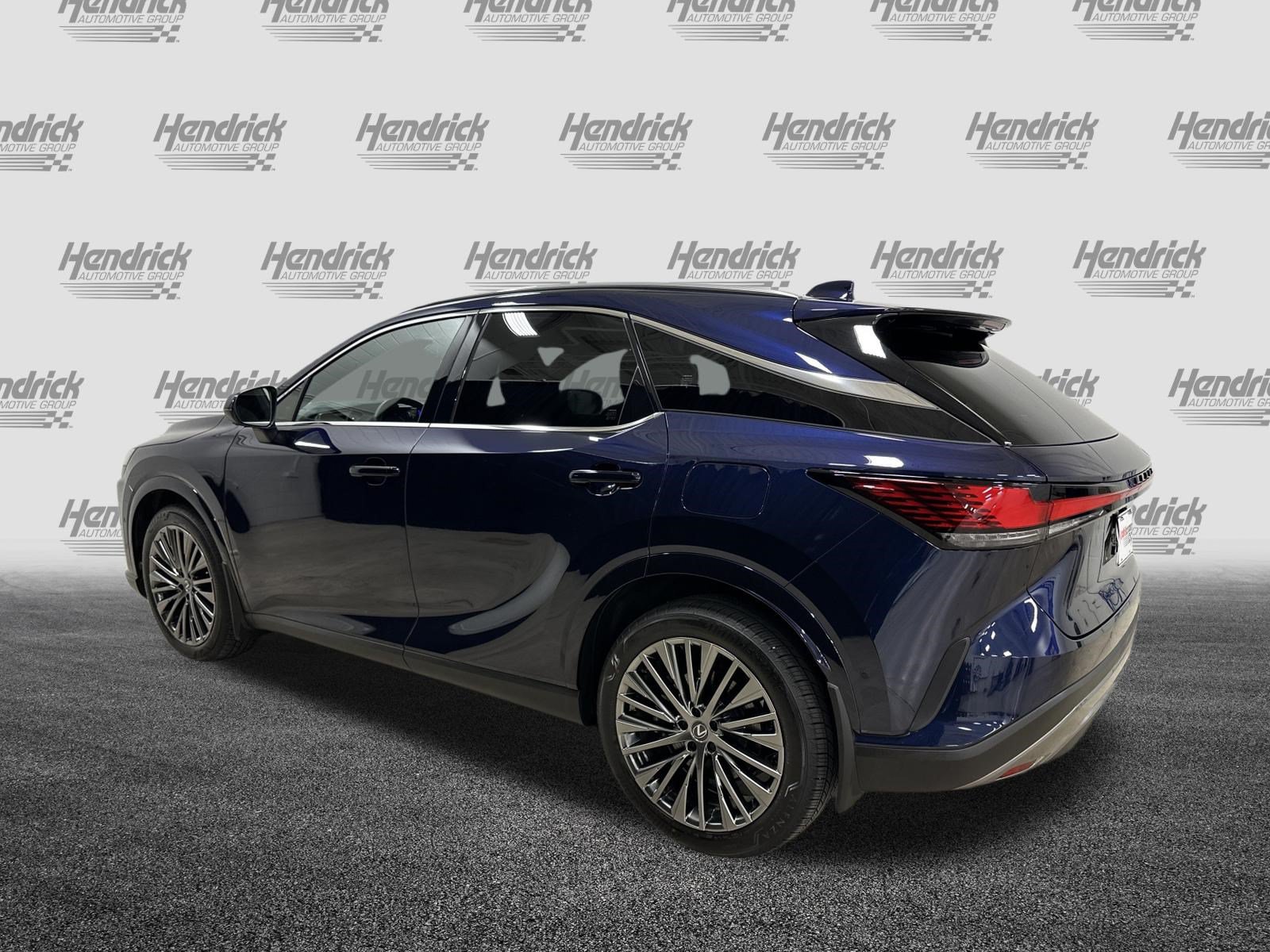 Certified 2025 Lexus RX 450h AWD w/ Convenience Package image 8