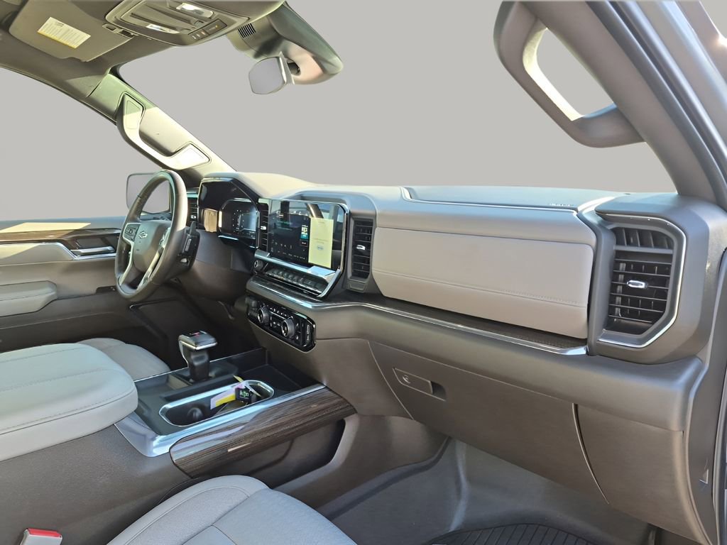 Used 2023 Chevrolet Silverado 1500 RST AWD/4WD image 14