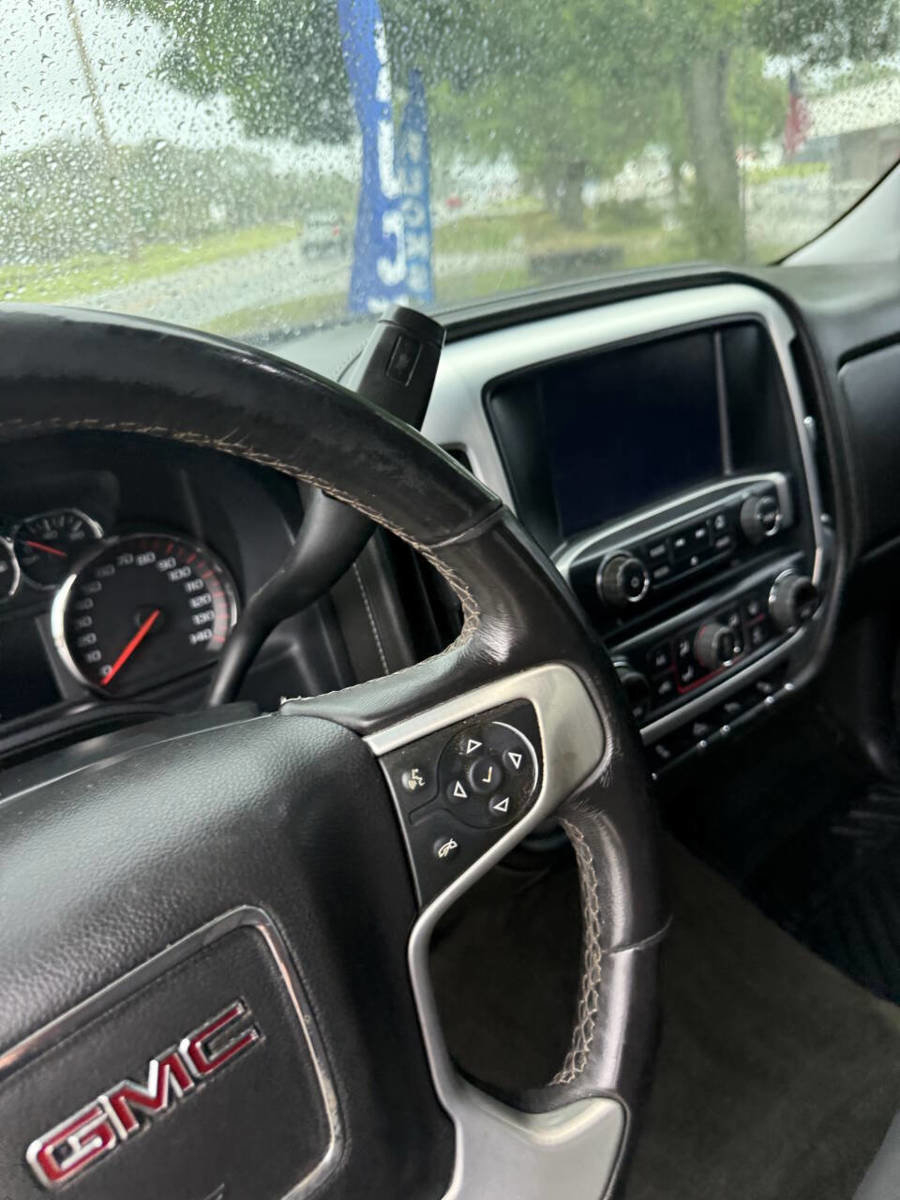 Used 2016 GMC Sierra 1500 SLE w/ SLE Value Package AWD/4WD image 17