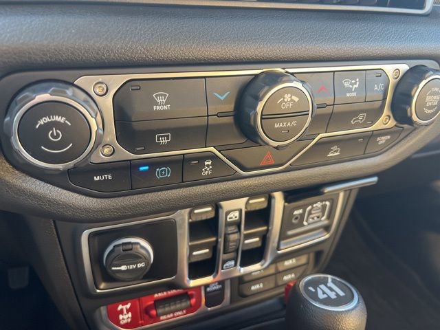 Used 2025 Jeep Wrangler Willys 4xe image 18