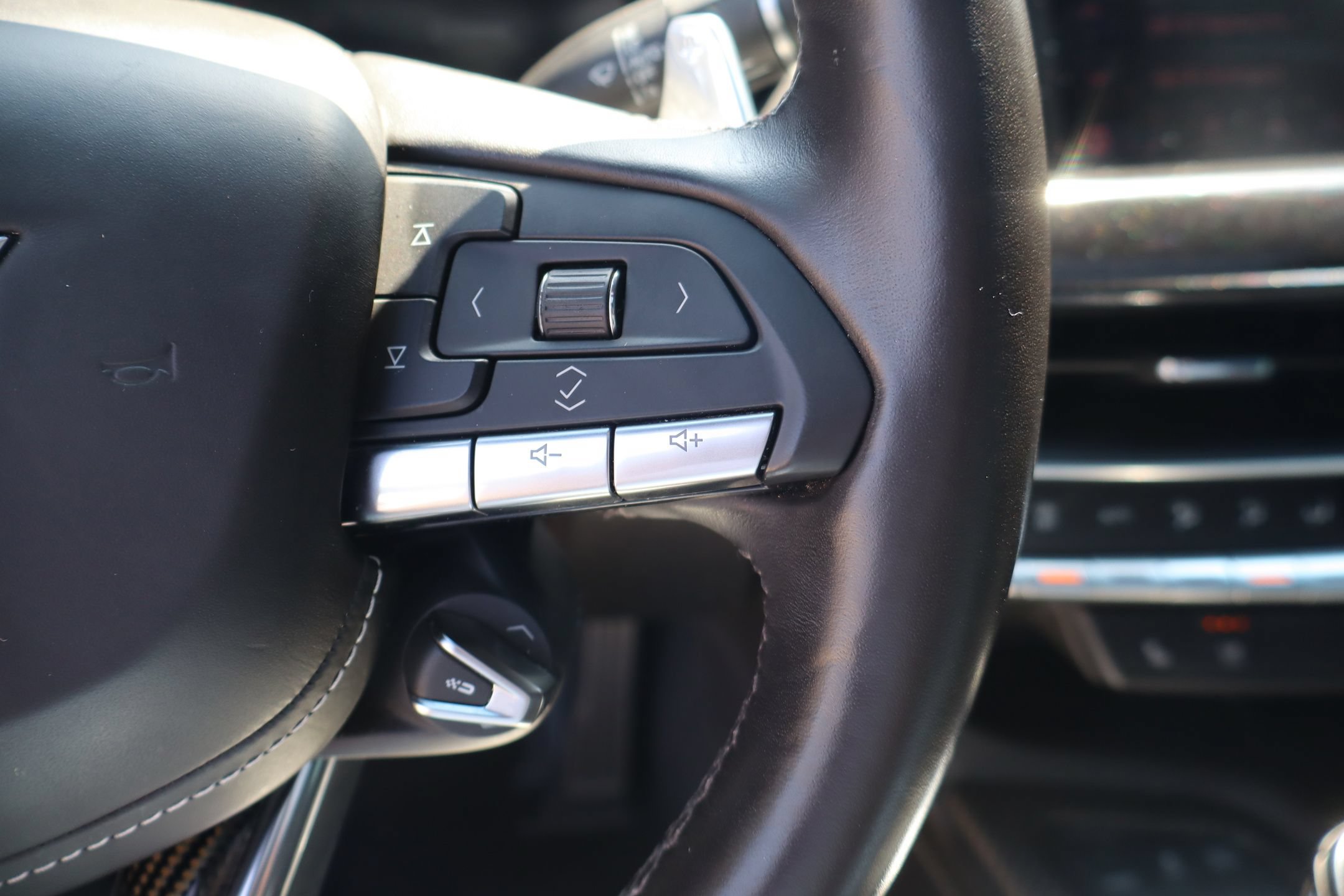 Used 2024 Cadillac CT5 V Blackwing w/ Driver Assist Package RWD image 18