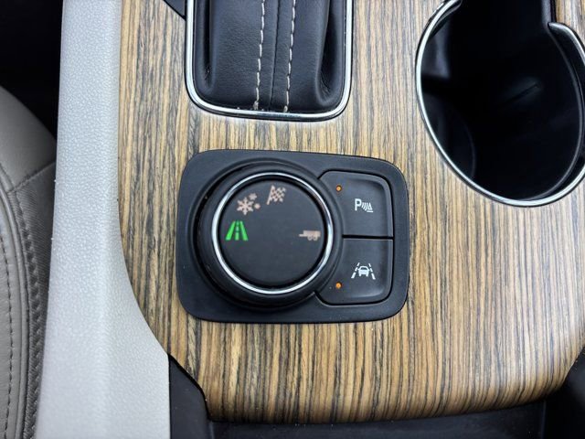 Used 2017 GMC Acadia Denali image 46