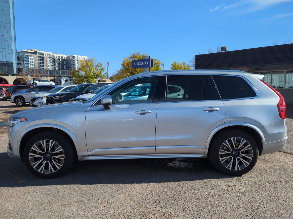 Used 2020 Volvo XC90 T6 Momentum w/ Protection Package AWD/4WD image 4
