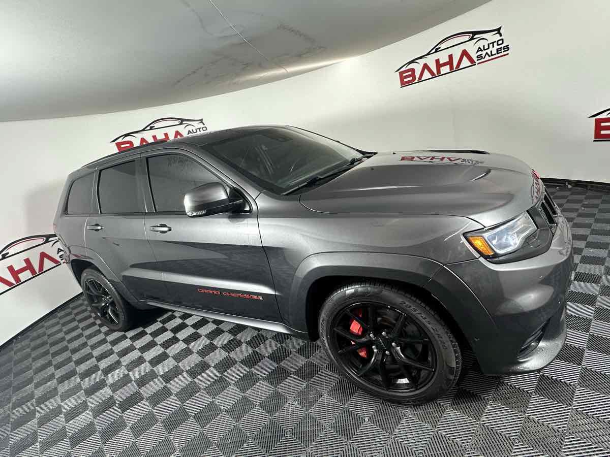 Used 2018 Jeep Grand Cherokee SRT AWD/4WD image 11