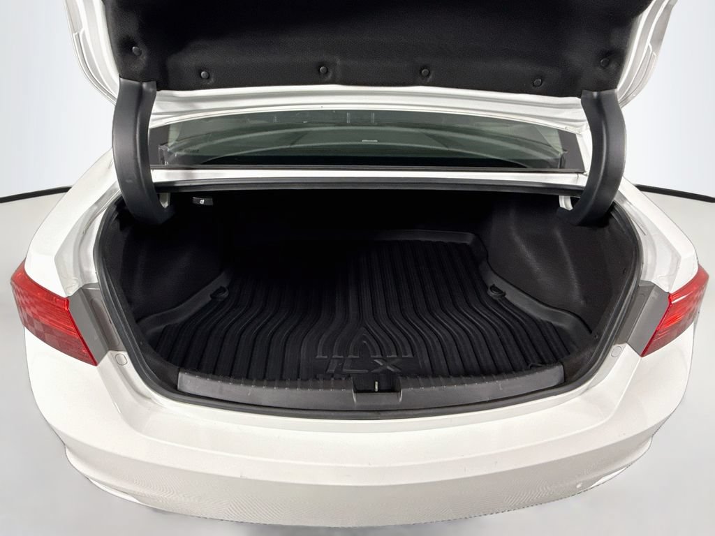 Used 2014 Acura ILX w/ Technology Package FWD image 28