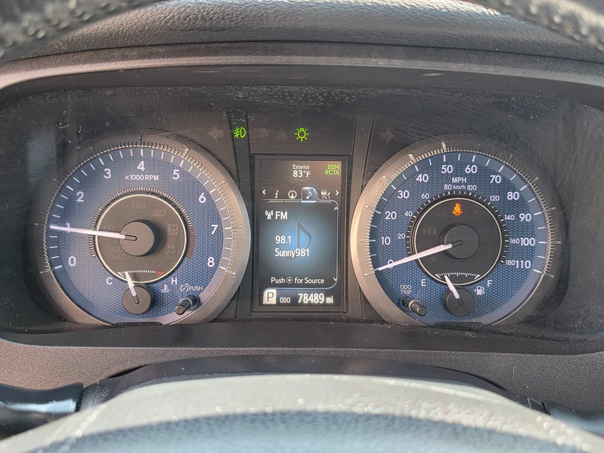 Used 2019 Toyota Sienna XLE w/ XLE Navigation Package FWD image 34