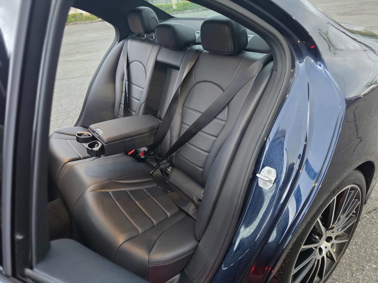 Used 2015 Mercedes-Benz C 300 Sedan image 43