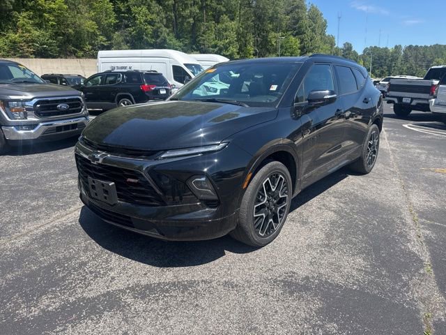Used 2023 Chevrolet Blazer RS w/ Driver Confidence II Package image 3