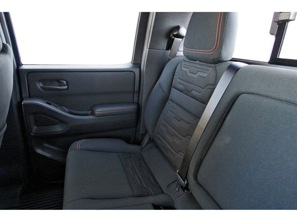 New 2026 Nissan Frontier PRO-4X w/ Pro-4x Convenience Package image 9