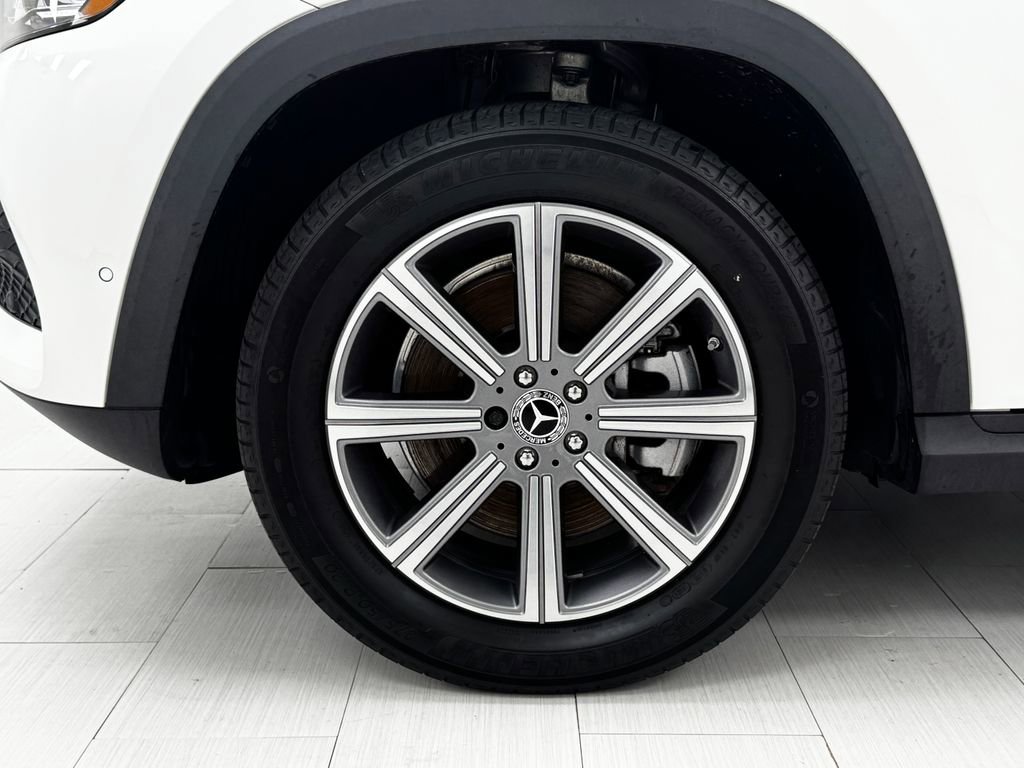 Used 2022 Mercedes-Benz GLS 450 4MATIC image 47