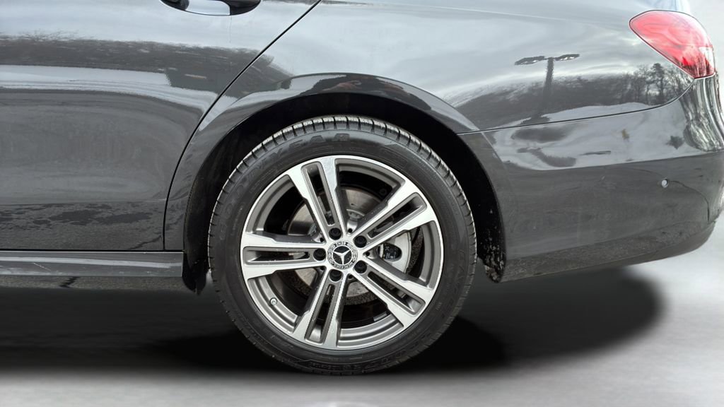 Used 2023 Mercedes-Benz E 350 4MATIC Sedan image 18