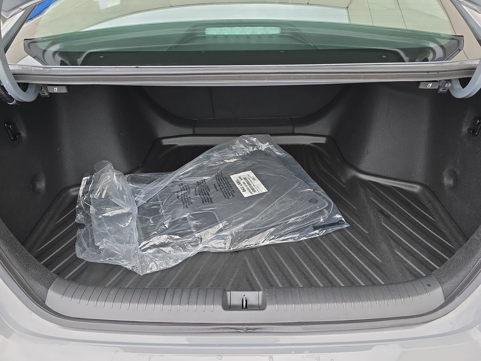 Used 2025 Honda Accord SE image 14