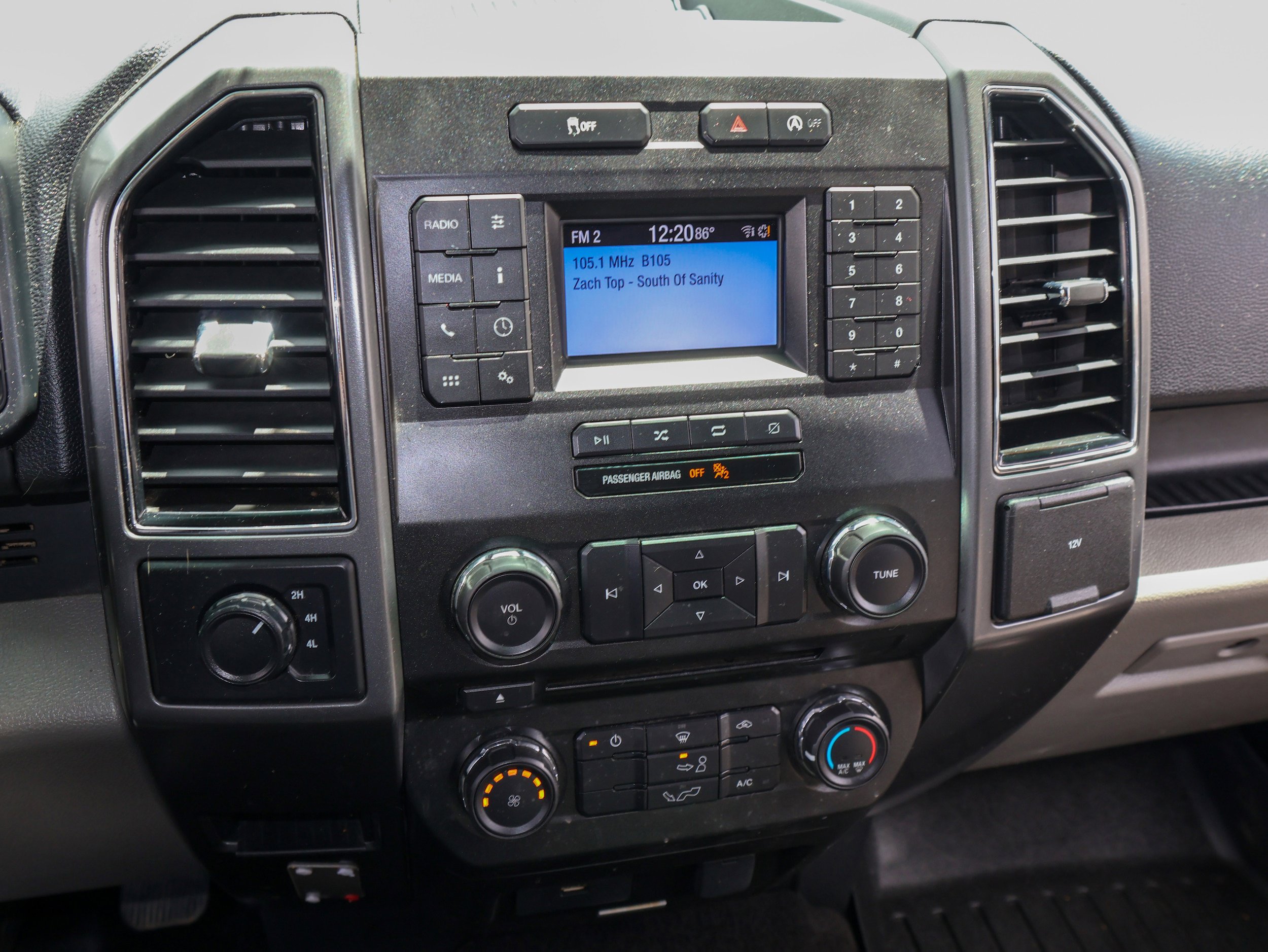 Used 2018 Ford F150 XLT AWD/4WD image 18