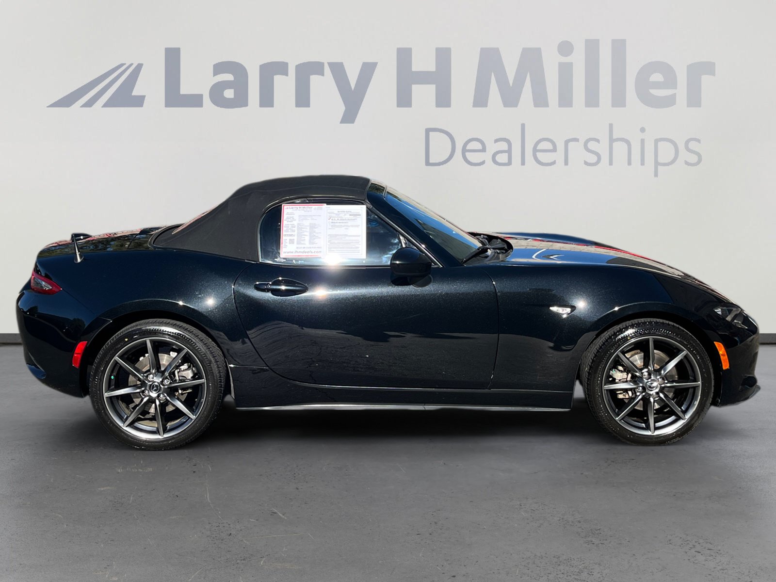 Used 2016 MAZDA MX-5 Miata Grand Touring RWD image 6