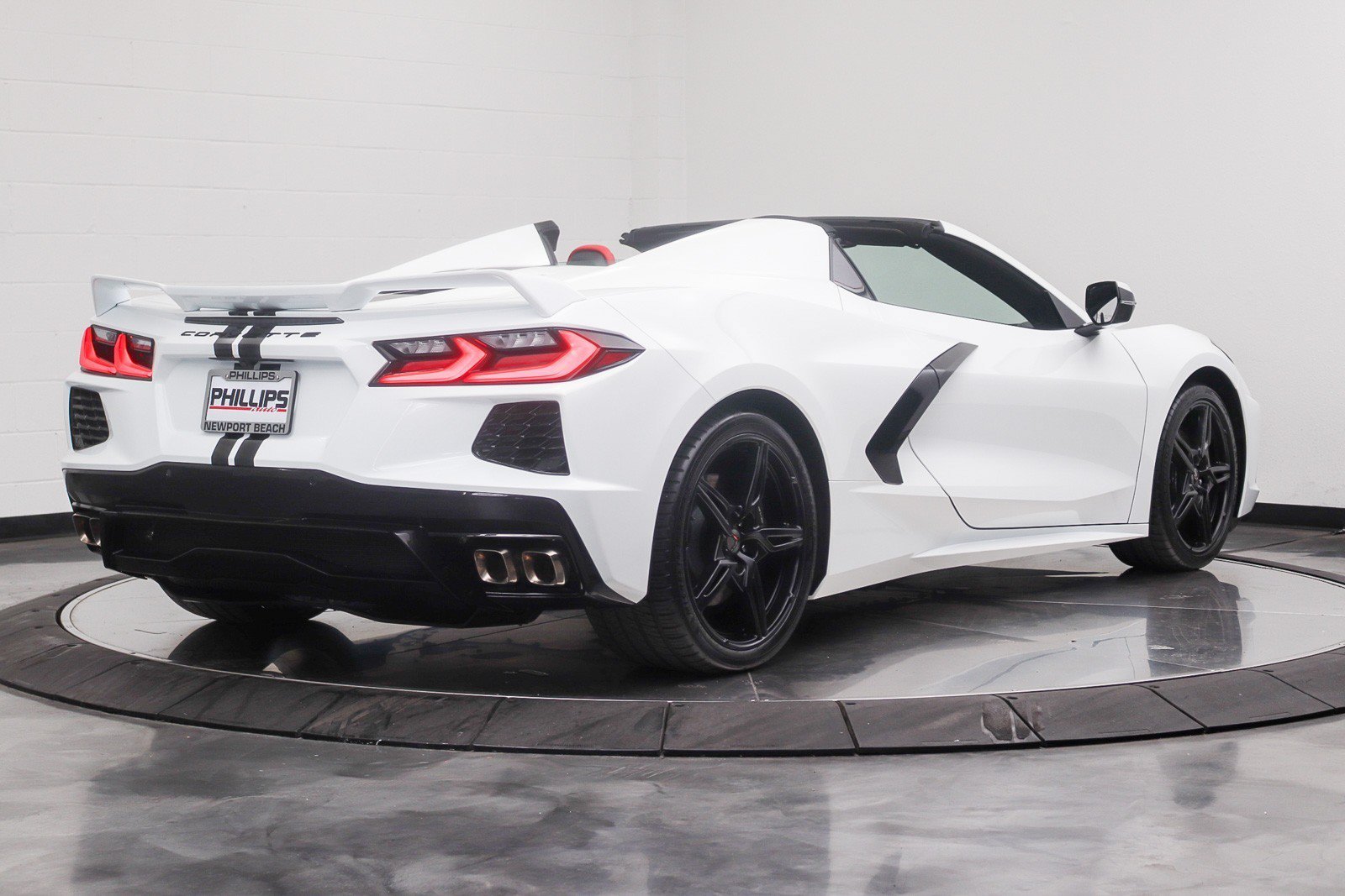 Used 2021 Chevrolet Corvette Stingray Convertible w/ 1LT RWD image 13