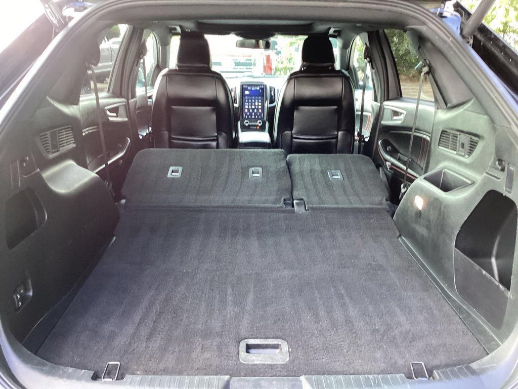 Used 2022 Ford Edge ST-Line w/ Class II Trailer Tow Package AWD/4WD image 14