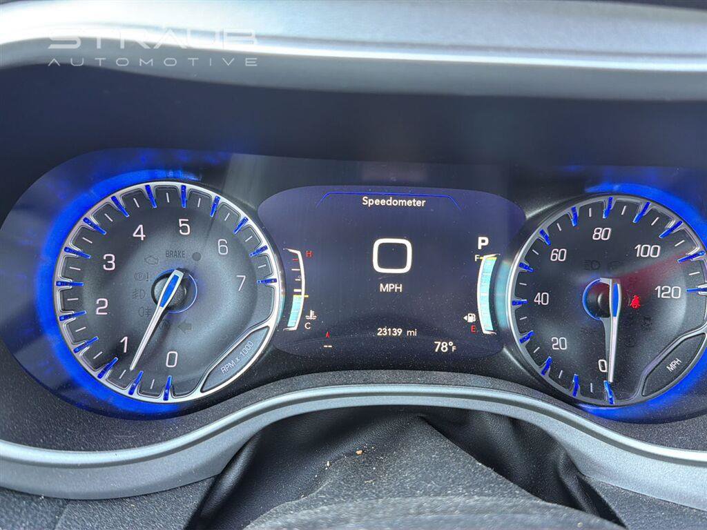 Used 2024 Chrysler Pacifica Touring-L w/ S Appearance Package AWD/4WD image 14