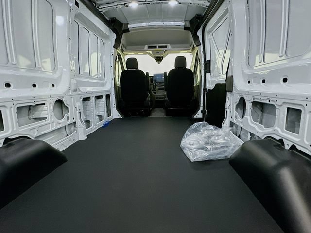 New 2026 Ford Transit 250 148 Medium Roof Extended AWD image 22