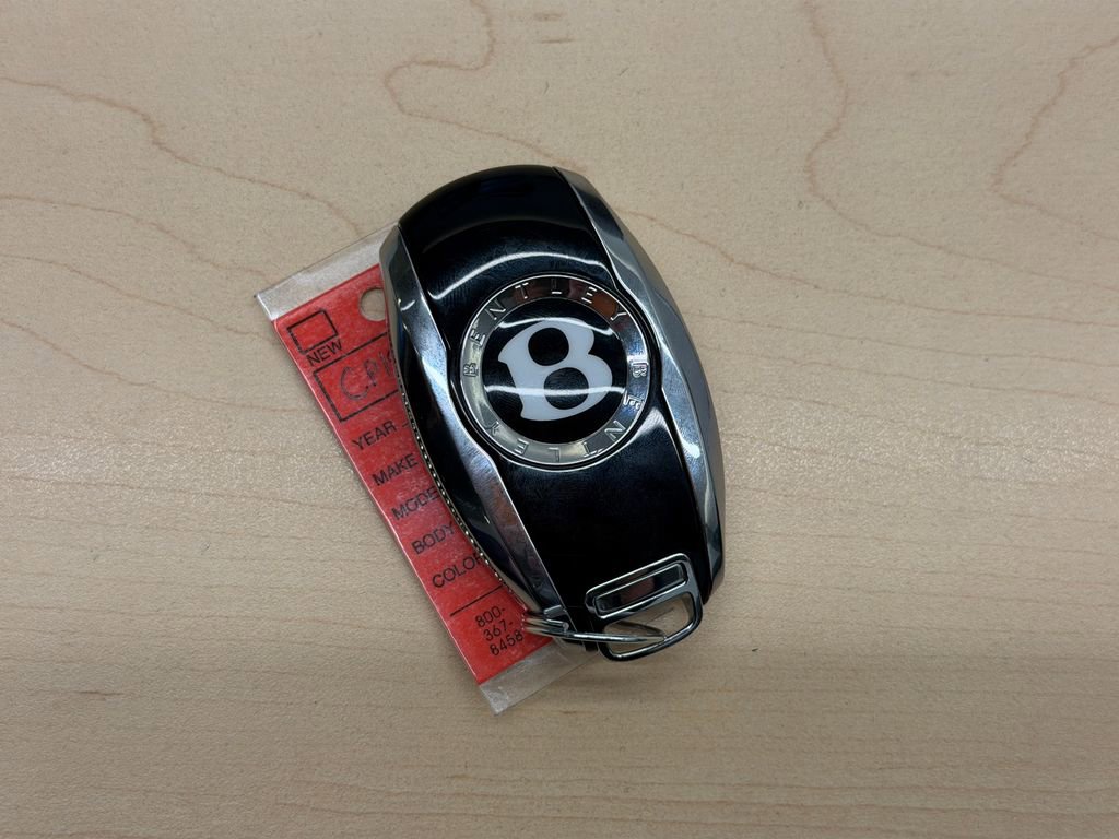 Used 2023 Bentley Bentayga image 41