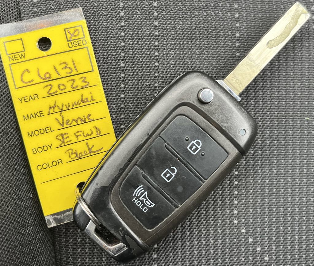 Used 2023 Hyundai Venue SE w/ Cargo Package image 23