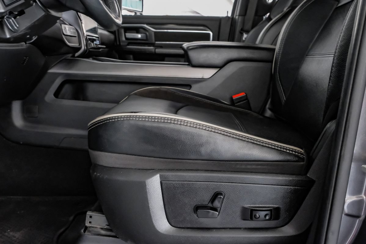 Used 2023 RAM 3500 Laramie AWD/4WD image 30