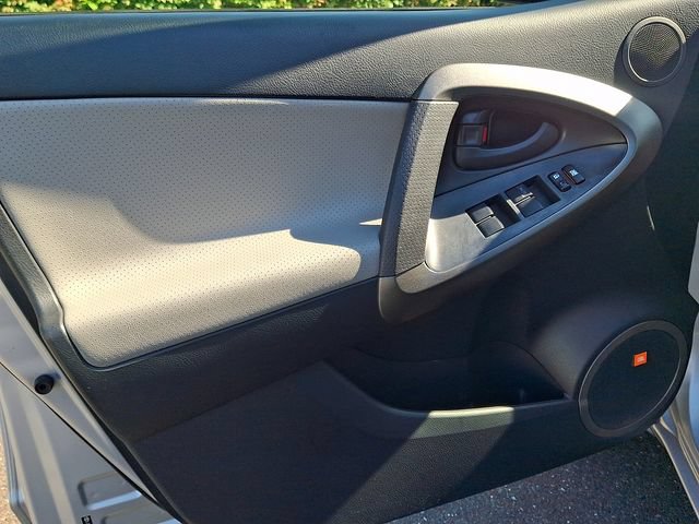 Used 2010 Toyota RAV4 Limited AWD/4WD image 12