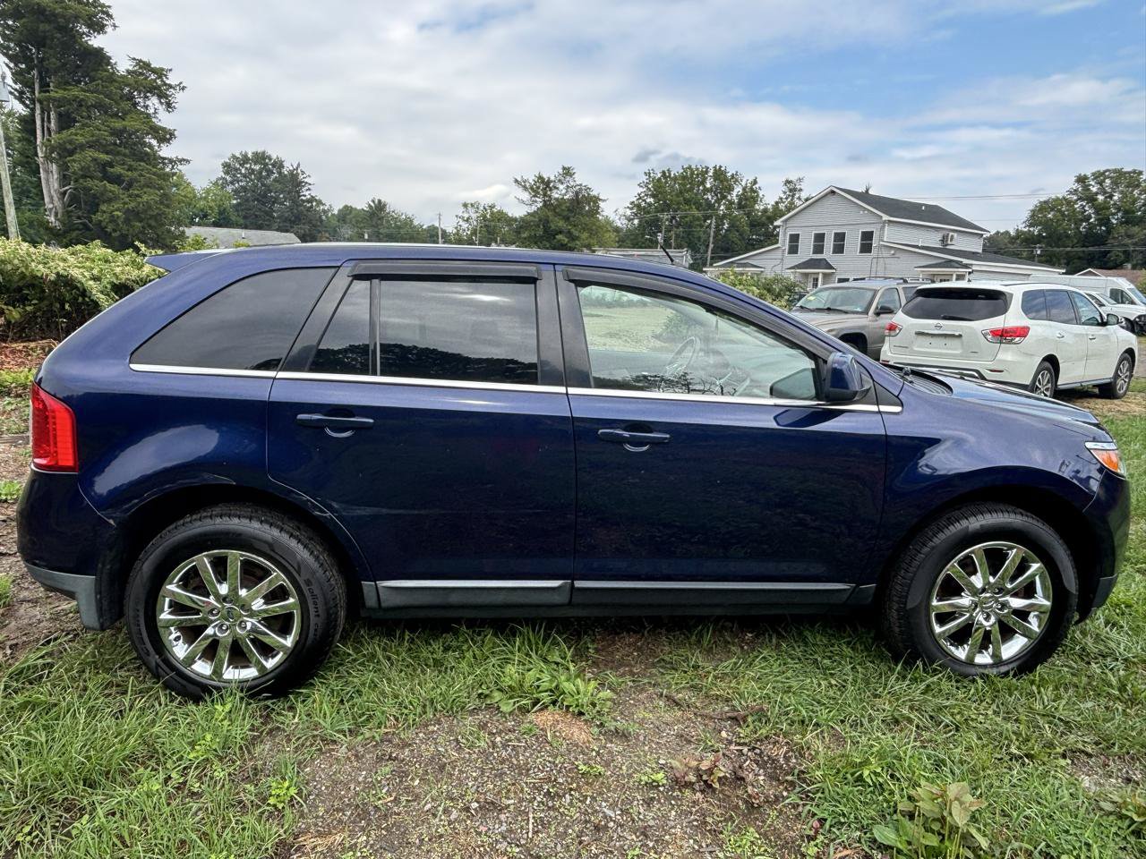 Used 2011 Ford Edge Limited w/ 302A Rapid Spec Order Code AWD/4WD image 4