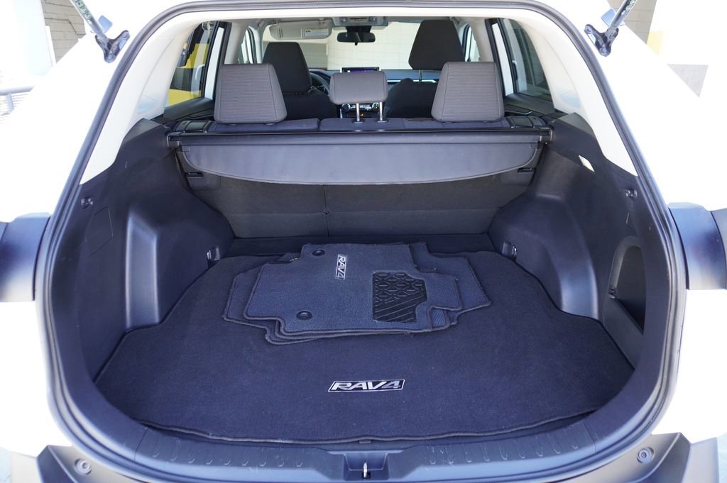 Certified 2025 Toyota RAV4 LE image 8