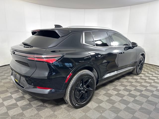 Used 2024 Chevrolet Equinox EV LT image 3