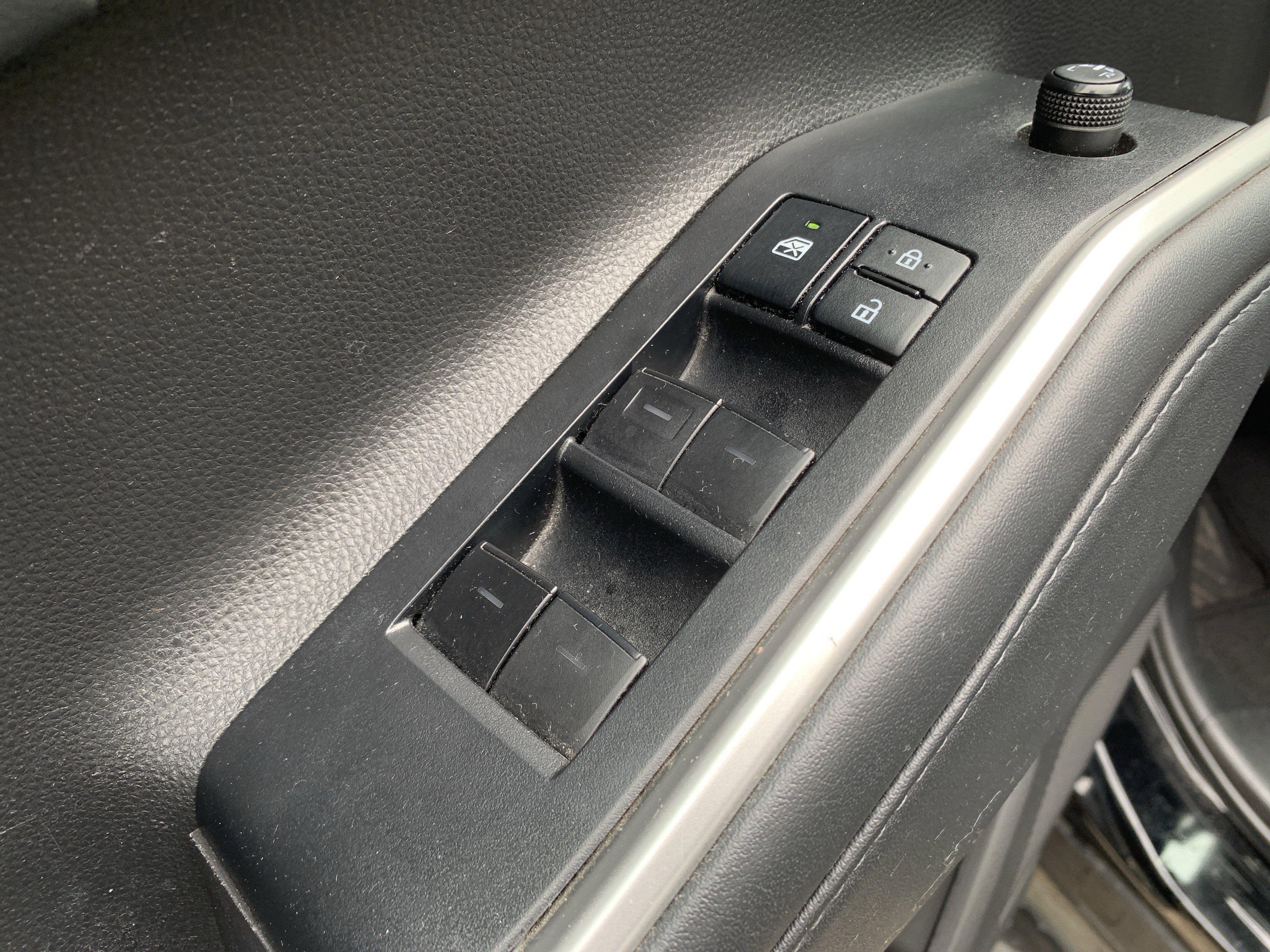 Used 2022 Toyota Highlander XSE image 15