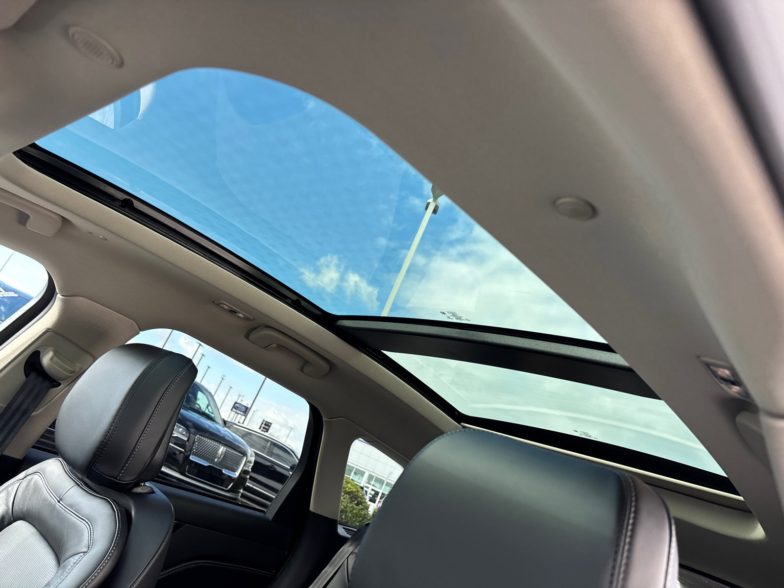 New 2026 Lincoln Corsair Reserve image 26