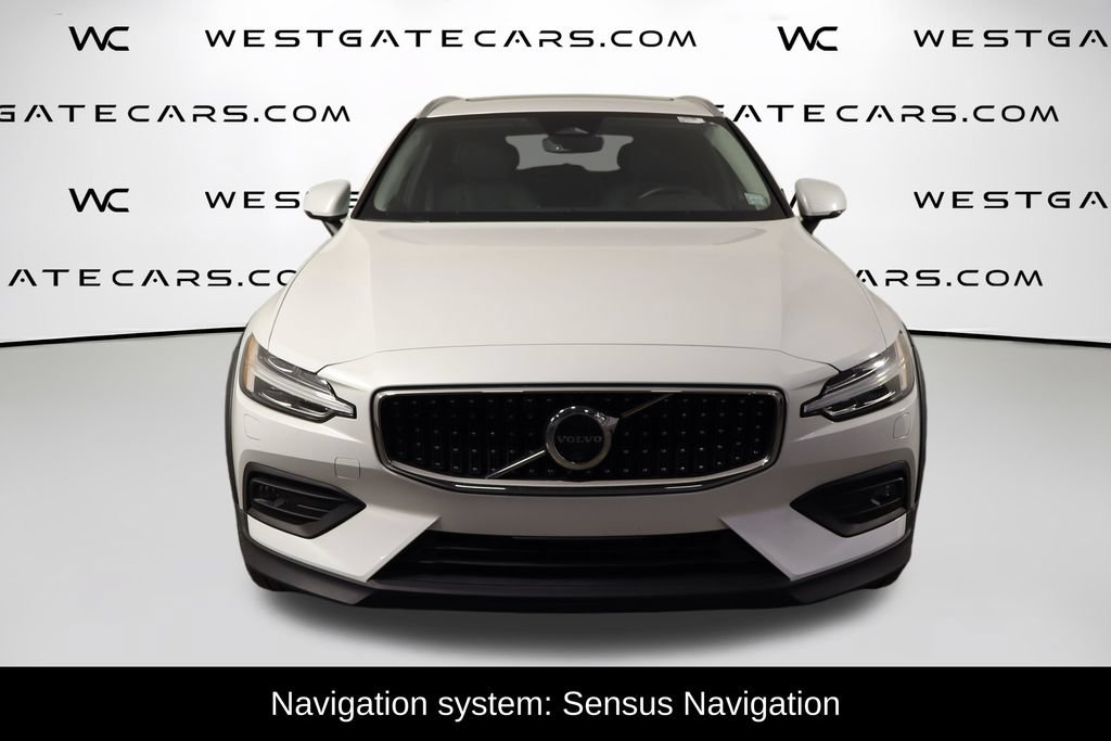 Used 2026 Volvo V60 B5 Cross Country Plus AWD/4WD image 2