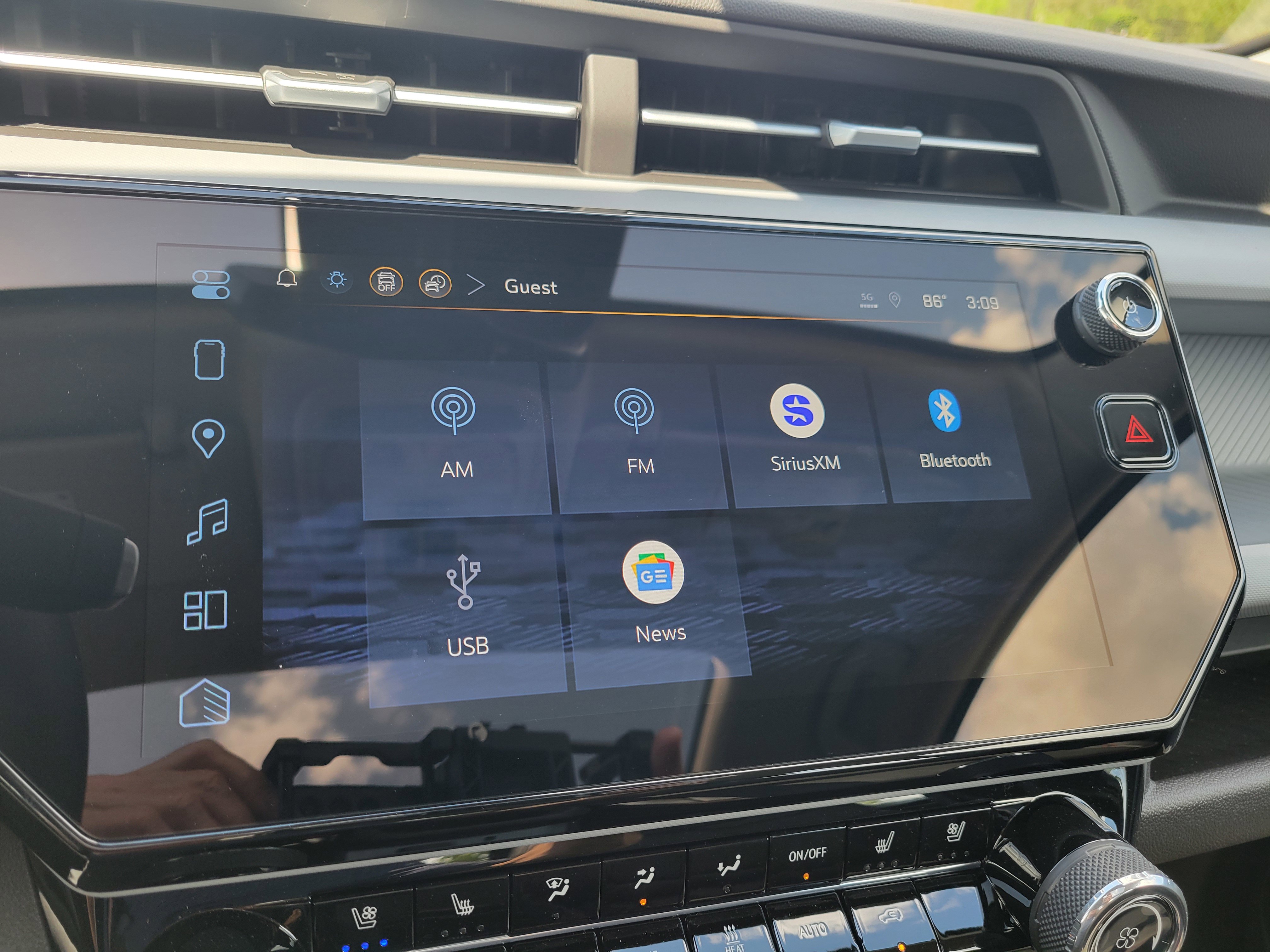 New 2027 Chevrolet Bolt RS w/ Technology Package image 17